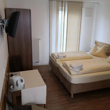 Gaestehaus Und Lamm Garni