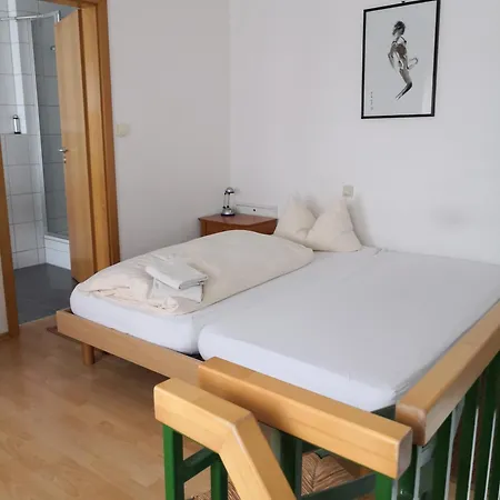 Gaestehaus Und Lamm Garni Отель