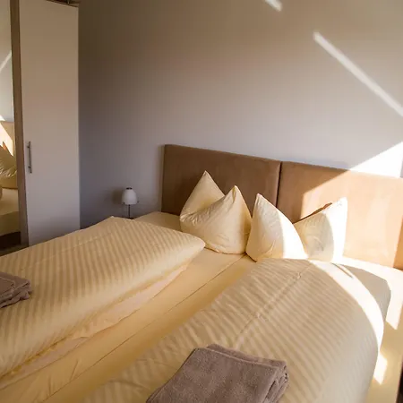 Gaestehaus Und Lamm Garni Hotel Blaubeuren