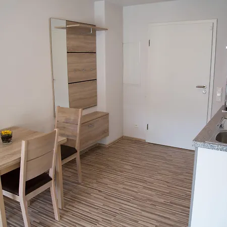 Gaestehaus Und Lamm Garni 4* Блаубойрен