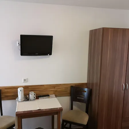 Gaestehaus Und Lamm Garni 4*