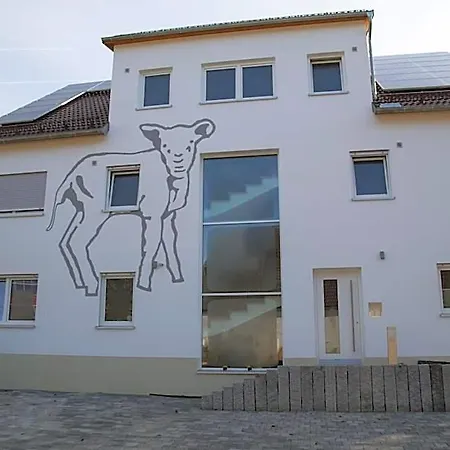 Gaestehaus Und Lamm Garni Отель Блаубойрен