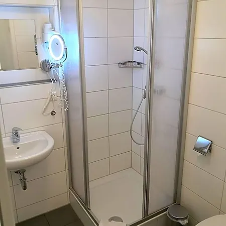 Gaestehaus Und Lamm Garni 4*
