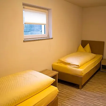 Отель Gaestehaus Und Lamm Garni 4*