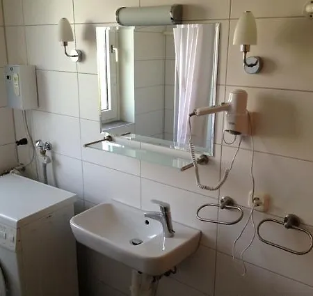 Gaestehaus Und Lamm Garni 4* Блаубойрен