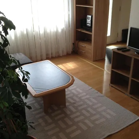 Gaestehaus Und Lamm Garni Отель 4*